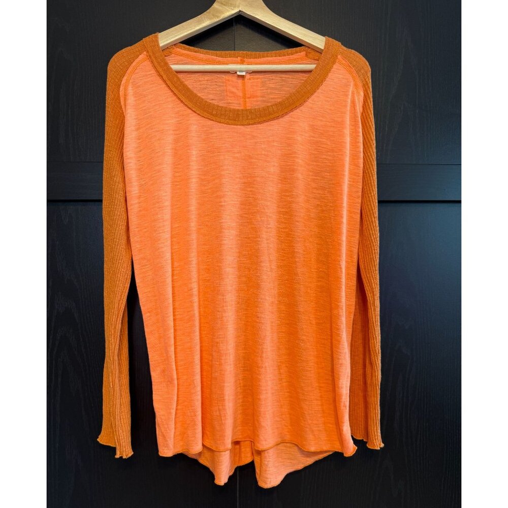 POL Women's Relaxed Long Sleeve Lightweight Neon Orange Boho Top Medium